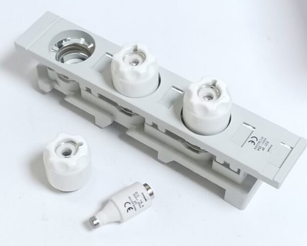 Type D fuse Set E27 Busbar mounting